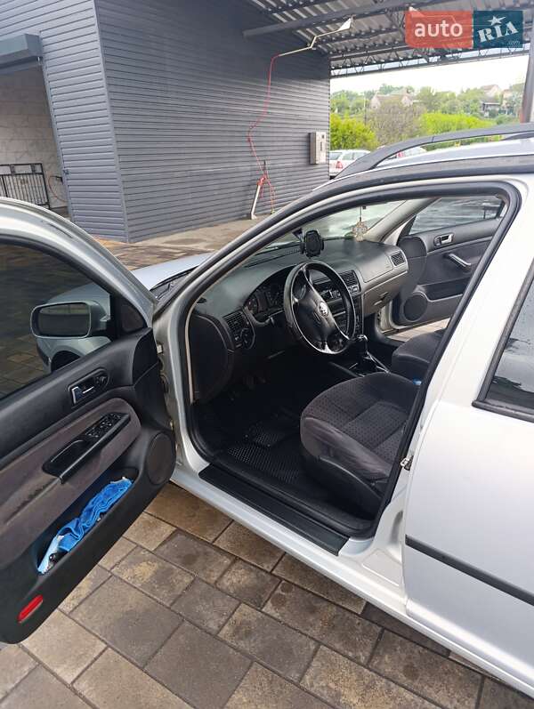 Універсал Volkswagen Golf 1999 в Великій Багачці