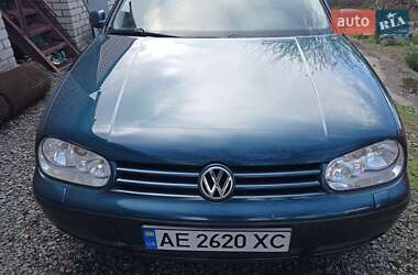 Хэтчбек Volkswagen Golf 2003 в Кривом Роге