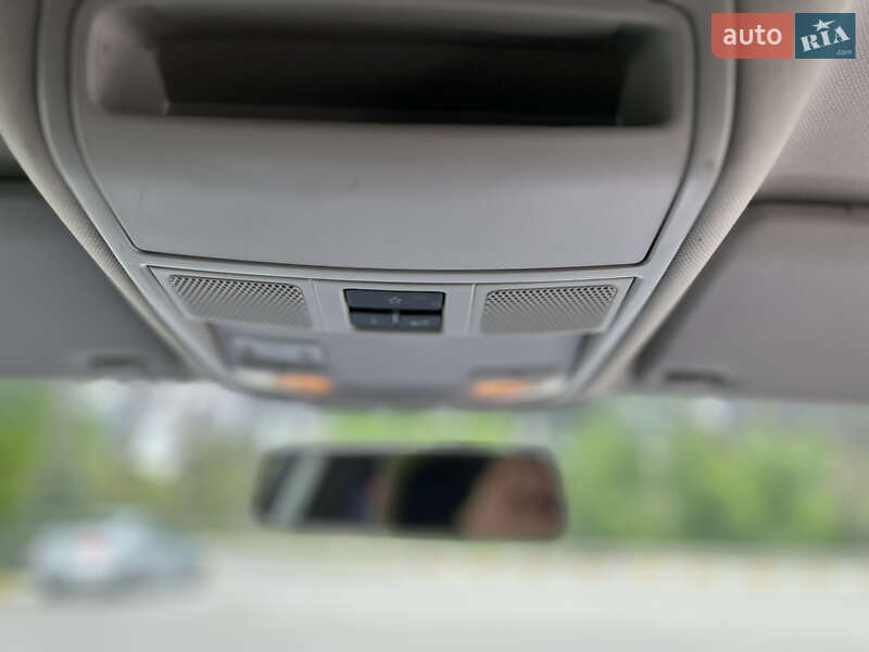 Универсал Volkswagen Golf 2011 в Буче