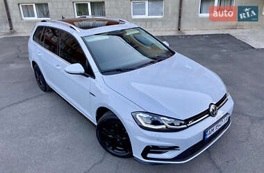 Универсал Volkswagen Golf 2017 в Умани