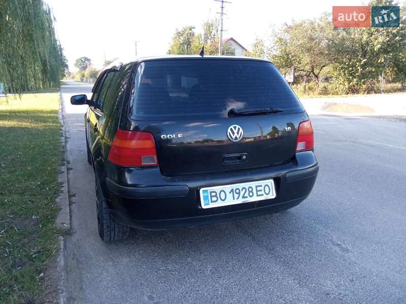 Хэтчбек Volkswagen Golf 1999 в Бродах