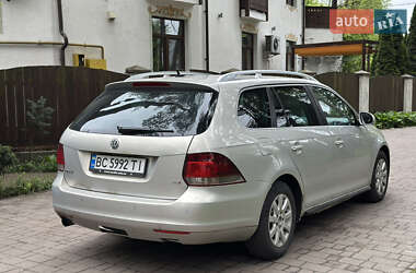Универсал Volkswagen Golf 2010 в 