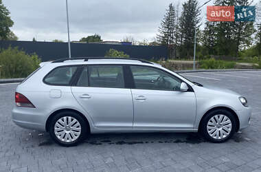 Универсал Volkswagen Golf 2013 в 