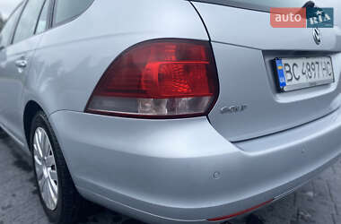 Универсал Volkswagen Golf 2013 в 
