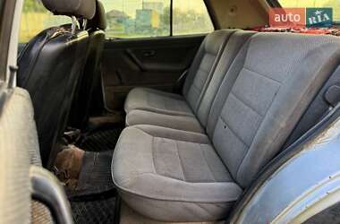 Хетчбек Volkswagen Golf 1990 в 
