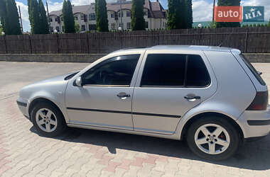 Хэтчбек Volkswagen Golf 1998 в 
