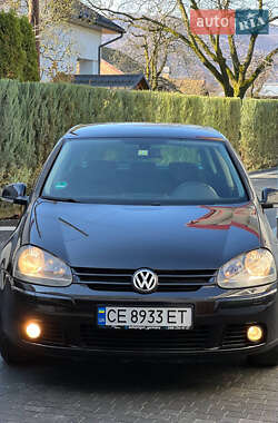 Хэтчбек Volkswagen Golf 2008 в 
