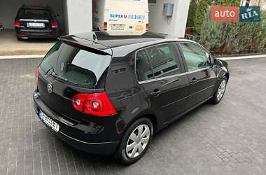 Хэтчбек Volkswagen Golf 2008 в 