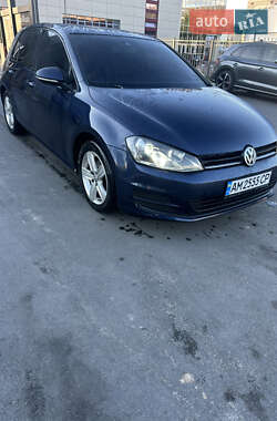 Хэтчбек Volkswagen Golf 2013 в Коростене