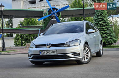 Универсал Volkswagen Golf 2020 в 