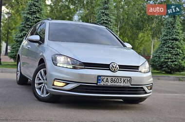 Универсал Volkswagen Golf 2020 в 