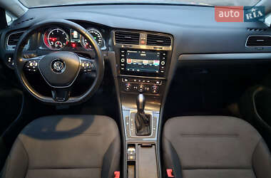 Универсал Volkswagen Golf 2020 в 