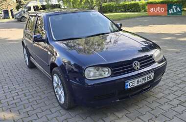 Хэтчбек Volkswagen Golf 2000 в 