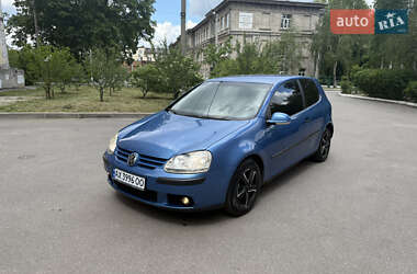 Хетчбек Volkswagen Golf 2004 в Харкові