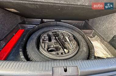 Хэтчбек Volkswagen Golf 2010 в 