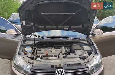 Универсал Volkswagen Golf 2011 в 