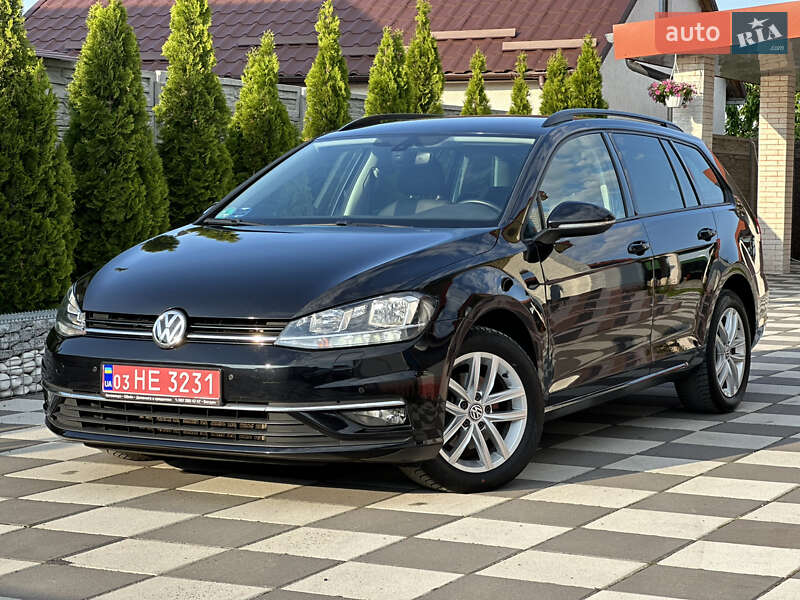 Универсал Volkswagen Golf 2017 в 