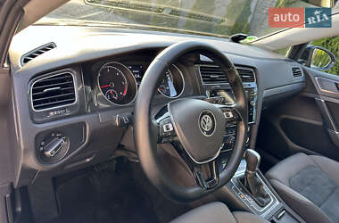 Универсал Volkswagen Golf 2017 в 