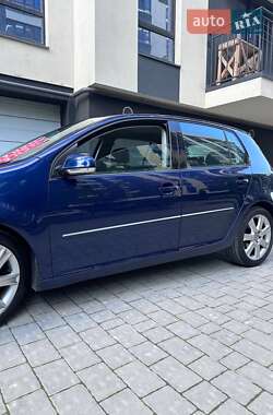Хэтчбек Volkswagen Golf 2006 в 
