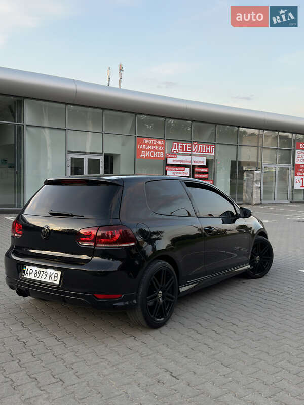 Хетчбек Volkswagen Golf 2009 в Запоріжжі