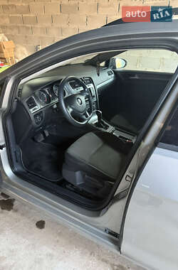 Універсал Volkswagen Golf 2014 в 