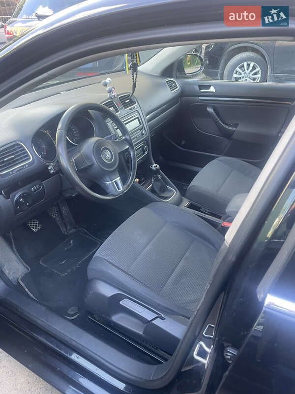 Універсал Volkswagen Golf 2011 в Львові
