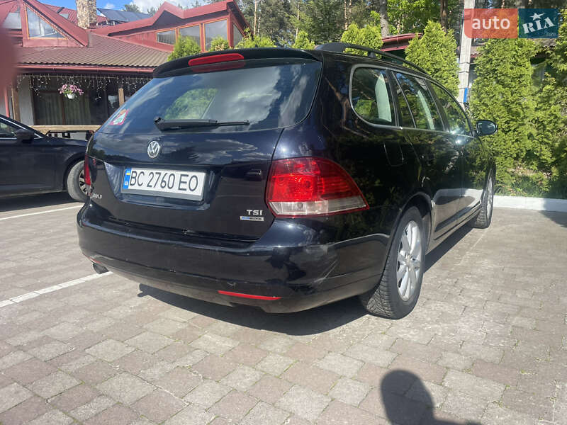 Універсал Volkswagen Golf 2011 в Львові