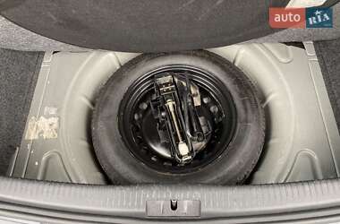 Хетчбек Volkswagen Golf 2010 в 
