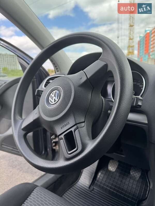 Хетчбек Volkswagen Golf 2009 в Чернігові