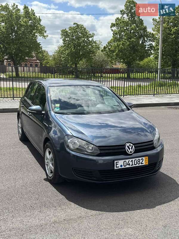 Хетчбек Volkswagen Golf 2009 в Чернігові