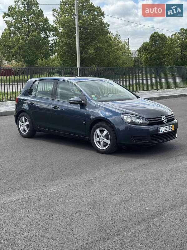 Хетчбек Volkswagen Golf 2009 в Чернігові
