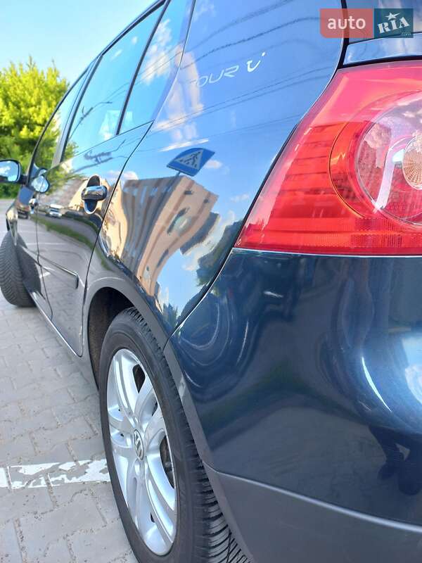 Хетчбек Volkswagen Golf 2007 в Запоріжжі