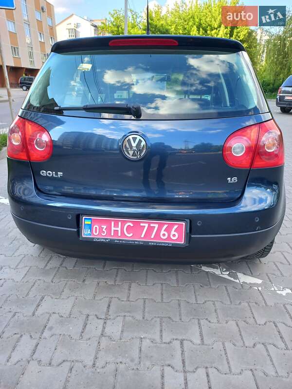 Хетчбек Volkswagen Golf 2007 в Запоріжжі