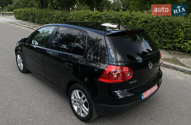Хэтчбек Volkswagen Golf 2007 в 