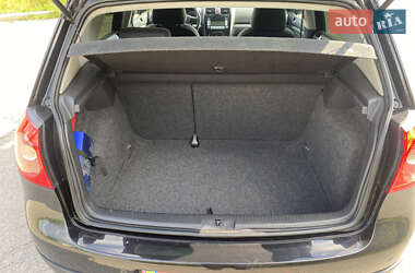 Хэтчбек Volkswagen Golf 2007 в 