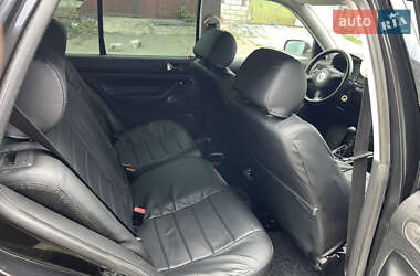 Хэтчбек Volkswagen Golf 2001 в 