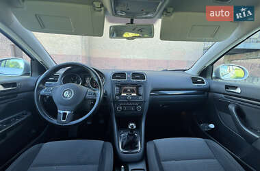 Универсал Volkswagen Golf 2010 в 