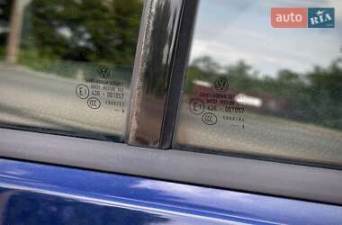 Хэтчбек Volkswagen Golf 2008 в 