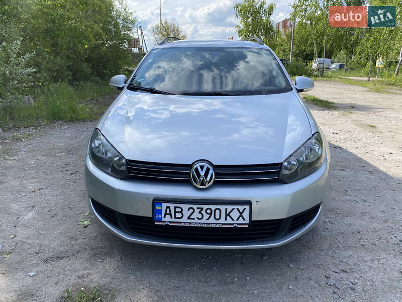 Универсал Volkswagen Golf 2010 в Калиновке