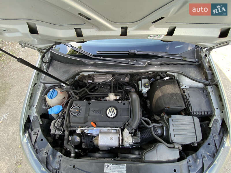 Универсал Volkswagen Golf 2010 в Калиновке