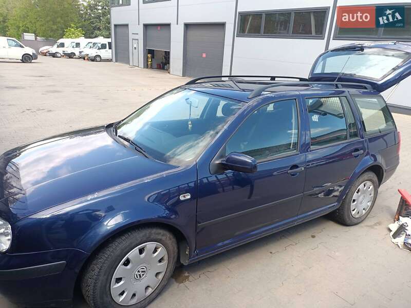 Универсал Volkswagen Golf 2002 в 