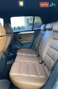 Хэтчбек Volkswagen Golf 2008 в 