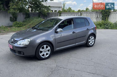 Хэтчбек Volkswagen Golf 2006 в 