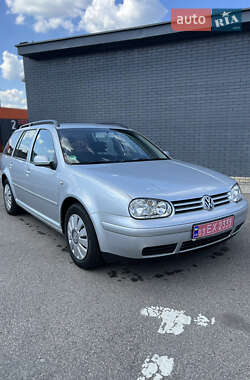 Универсал Volkswagen Golf 2001 в 