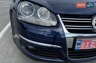 Универсал Volkswagen Golf 2009 в 