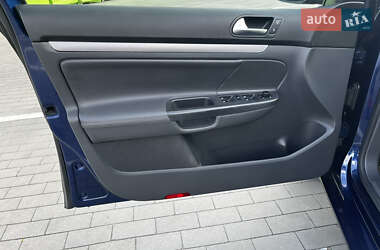 Универсал Volkswagen Golf 2009 в 