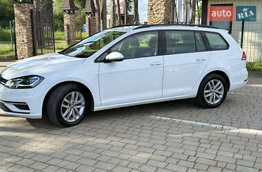 Универсал Volkswagen Golf 2019 в 