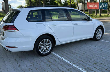Универсал Volkswagen Golf 2019 в 