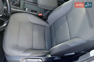 Универсал Volkswagen Golf 2019 в 