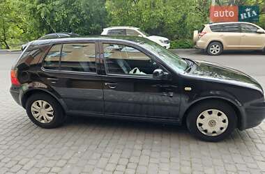 Хэтчбек Volkswagen Golf 2000 в Виннице